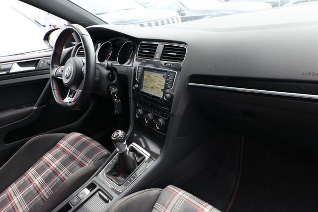Volkswagen Golf GTI Performance VII 2.0 230 Nav SHZ PDC AHK 