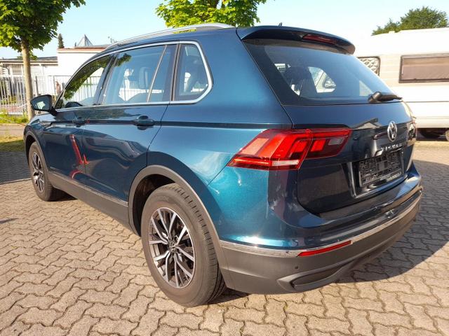 Volkswagen Tiguan LIFE 1.5 TSI 150 Pano AHK ParkAs AppC SHZ 