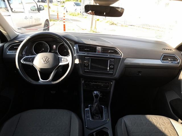 Volkswagen Tiguan LIFE 1.5 TSI 150 Pano AHK ParkAs AppC SHZ 