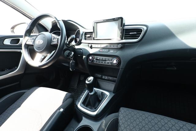 Kia Ceed Sportswagon SW 1.4 TGDI 140 Kam PDC Klimaaut. LaneAs 