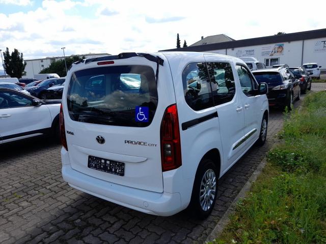Toyota Proace City Verso Shuttle 1.5 D-4D 102 