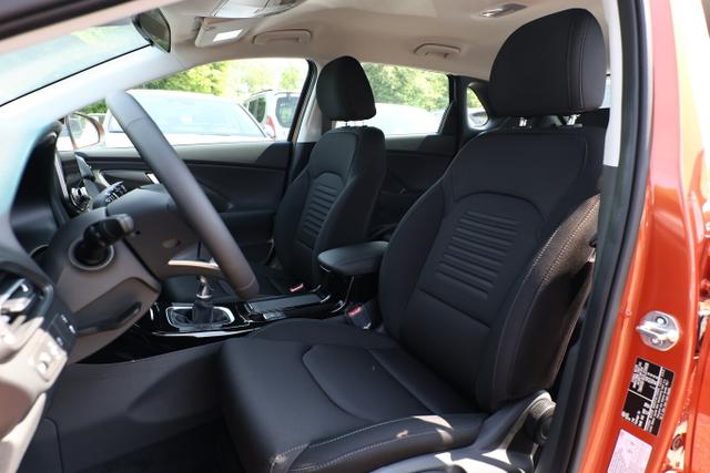 Hyundai i30 1.0 TGDI 100 Advantage LED Nav Kam PDC Temp 