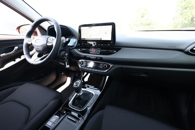 Hyundai i30 1.0 TGDI 100 Advantage LED Nav Kam PDC Temp 