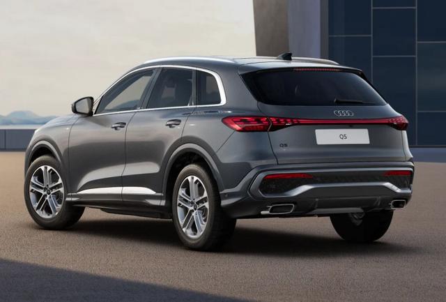 Audi Q5 S line TFSI 204 neues Modell Tech Pano PrivG 