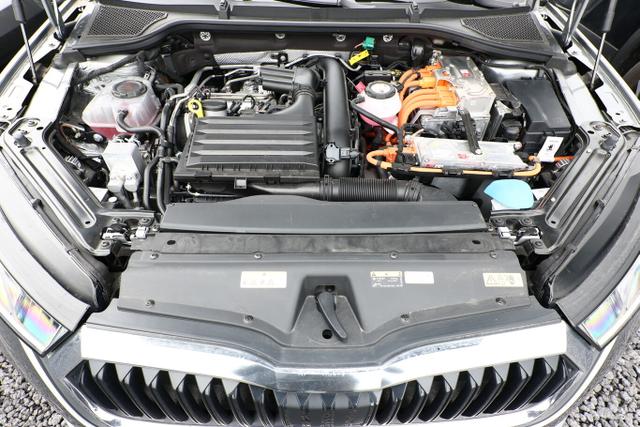 Skoda Octavia PHEV 204 DSG Matrix Nav eHk Kessy ACC 