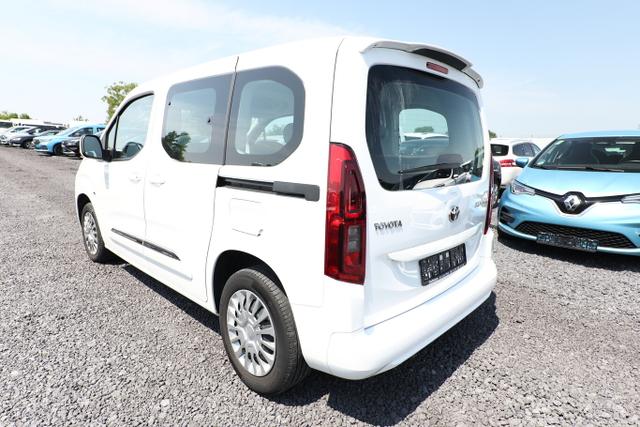 Toyota Proace City Verso Shuttle 1.5 D-4D 102 