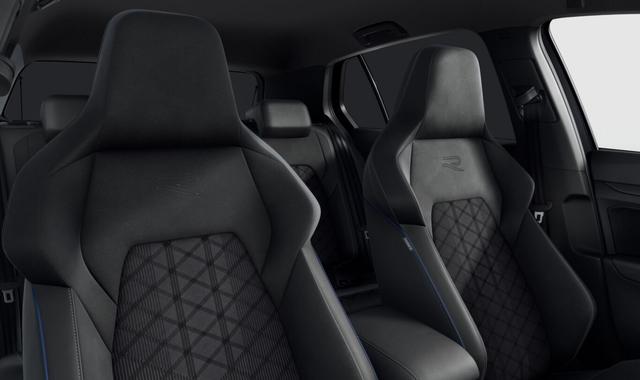 Volkswagen Golf 8 1.5 eTSI 150 DSG R-Line Matrix ParkAs ACC 