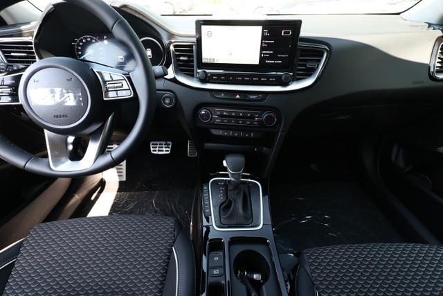 Kia Ceed Sportswagon SW 1.6 PHEV 140 DCT LED Nav eHk SHZ ACC Kam 