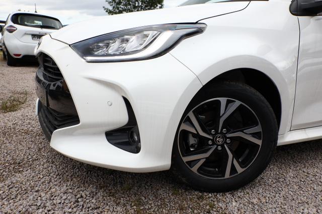 Yaris 1.5 HEV 116 E-CVT ACC SHZ LED SafetyP Kam 