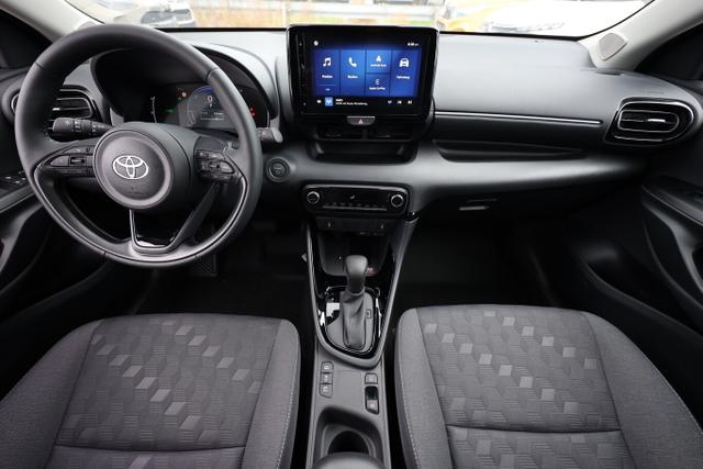 Yaris 1.5 HEV 116 E-CVT ACC SHZ LED SafetyP Kam 
