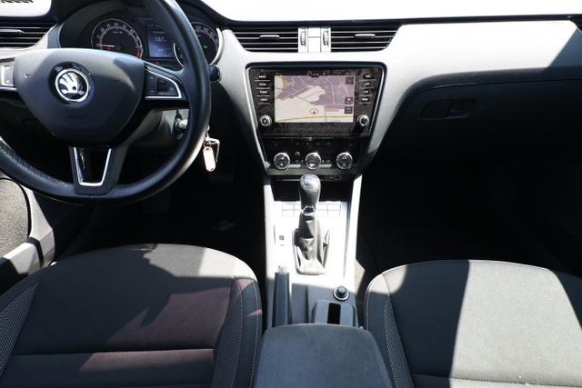 Skoda Octavia Combi Ambition 2.0 TDI 150 DSG Nav eHk PDC 16Z 
