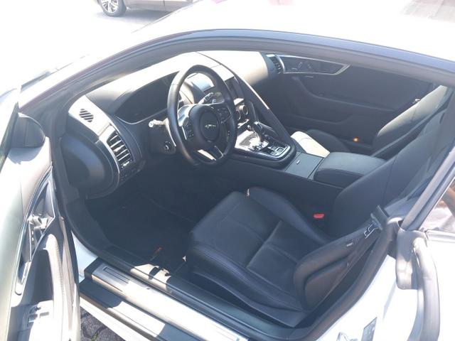 Jaguar F-Type R-DYNAMIC 2.0 P300 R-Dyn DesignP LederP 20Z 