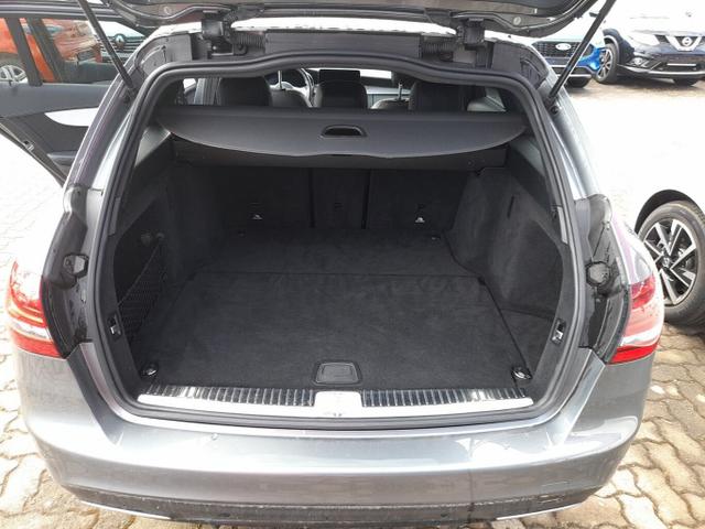 Mercedes-Benz C-Klasse T-Modell Night Edition C 220 d T Aut. Widescr. AHK ParkAs 