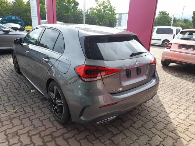 Mercedes-Benz A-Klasse AMG Line A 200 DCT LED SHZ 