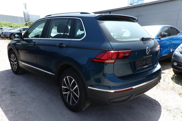 Volkswagen Tiguan LIFE 1.5 TSI 150 Pano AHK ParkAs AppC SHZ 