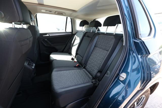 Volkswagen Tiguan LIFE 1.5 TSI 150 Pano AHK ParkAs AppC SHZ 