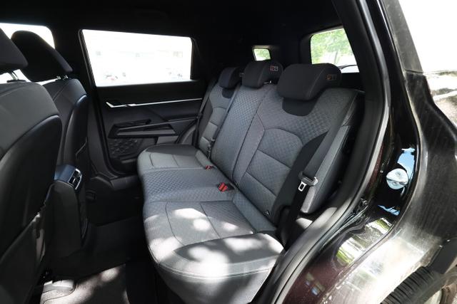 KGM Torres 1.5 T-GDi 163 LED Kam PDC 9"-DAB CarPlay 