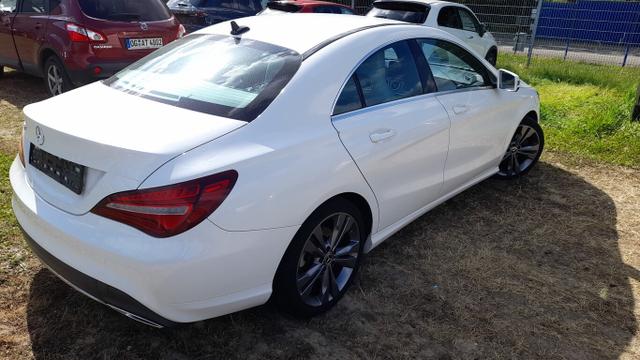 Mercedes-Benz CLA-Klasse Urban CLA 200 d DCT LED SHZ KeyL Leder LM18Z 