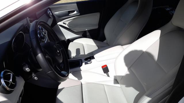 Mercedes-Benz CLA-Klasse Urban CLA 200 d DCT LED SHZ KeyL Leder LM18Z 