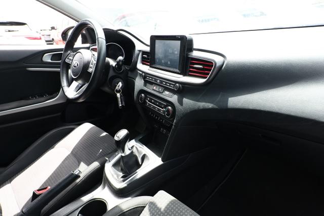 Kia Ceed Edition 7 Limited 1.4 99 PDC SHZ 