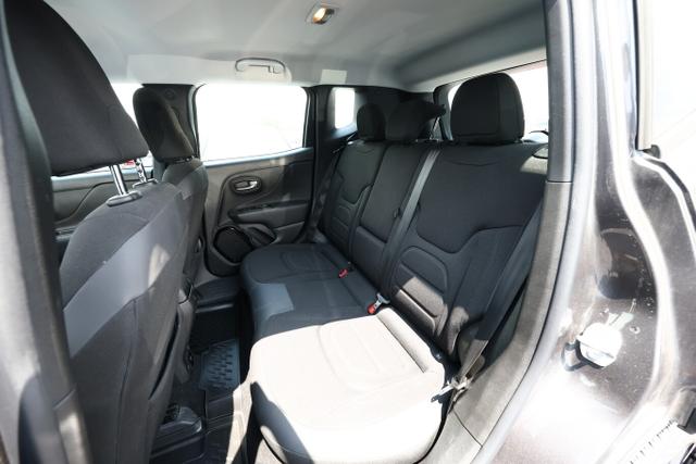 Jeep Renegade Limited 1,4 MultiAir 140 DCT Nav. PDC 