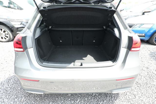 Mercedes-Benz A-Klasse AMG Line A 200 DCT LED SHZ 