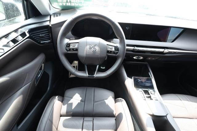 DS Automobiles 4 130 EAT8 Opera LED Massage Nav 360 eHk Schiebe 