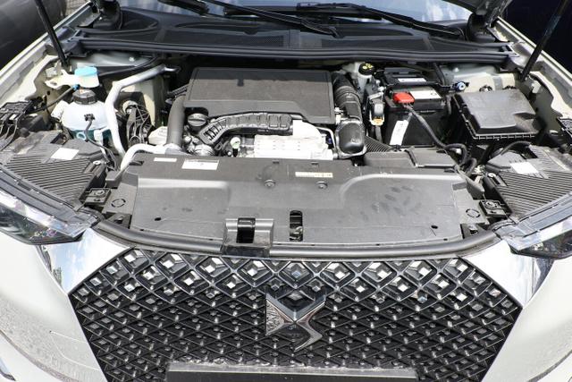 DS Automobiles 4 130 EAT8 Opera LED Massage Nav 360 eHk Schiebe 