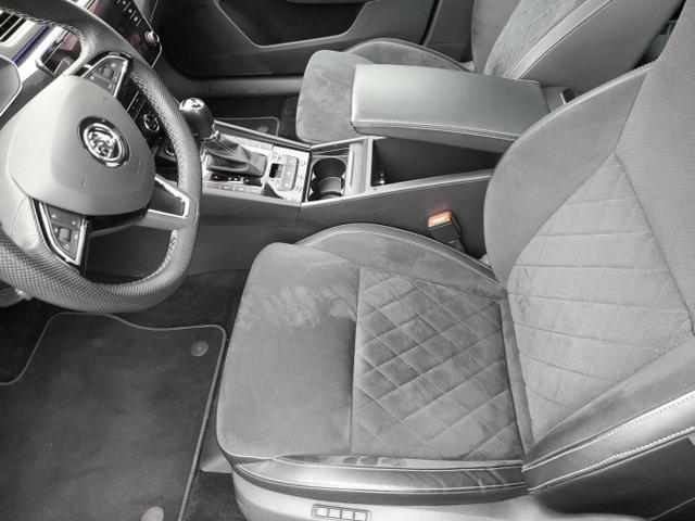 Skoda Superb Combi Sportline 2.0 TSI 272 DSG 4x4 PanoD 