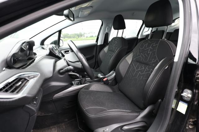 Peugeot 2008 Active 1.2 1 PureTech 82 PDC SHZ Klima Temp 