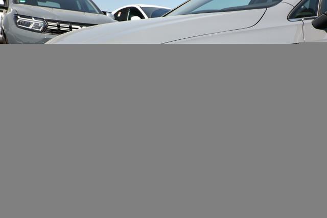 Volkswagen Golf Style VIII 1.5 eTSI 150 DSG LED Nav PDC SHZ 