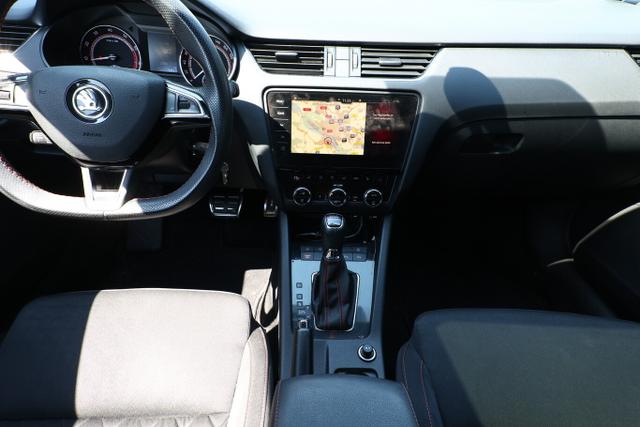 Skoda Octavia Combi RS 2.0 TSI 230 DSG Pano StandH AHK 
