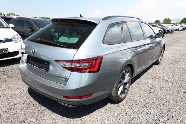 Skoda Superb Combi Sportline 2.0 TSI 272 DSG 4x4 PanoD 