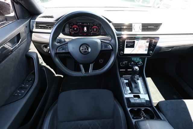 Skoda Superb Combi Sportline 2.0 TSI 272 DSG 4x4 PanoD 