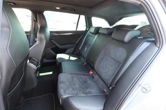Skoda Superb Combi Sportline 2.0 TSI 272 DSG 4x4 PanoD 