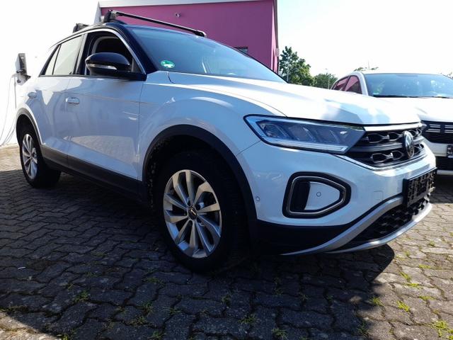 Volkswagen T-Roc - Life 1.0 TSI 110 LED Nav AppCo DigCo LM17Z