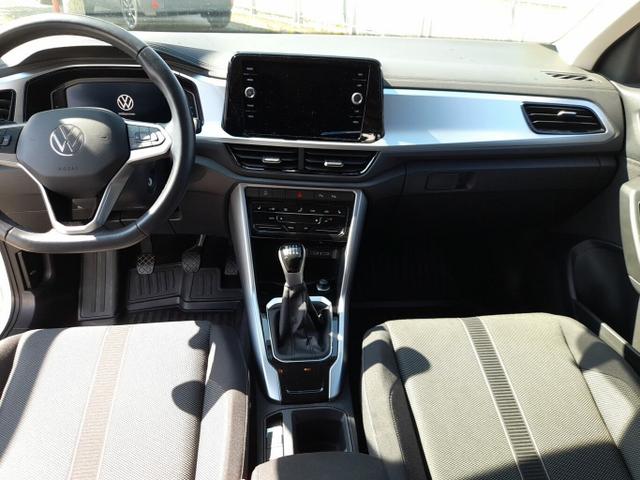 Volkswagen T-Roc Life 1.0 TSI 110 LED Nav AppCo DigCo LM17Z 