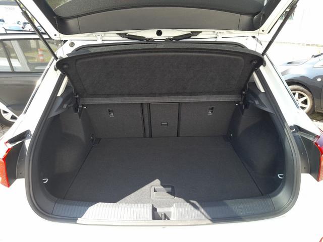 Volkswagen T-Roc Life 1.0 TSI 110 LED Nav AppCo DigCo LM17Z 
