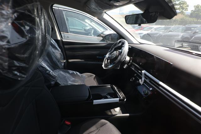 Hyundai TUCSON 1.6 HEV 215 DCT LED Nav Kam PDC Keyl LFA 