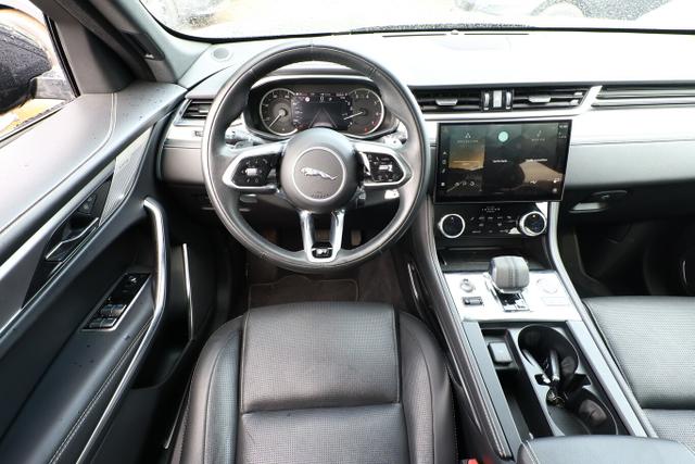 Jaguar F-Pace R-DYNAMIC S P250 AWD Pano Nav KeyL SHZ 