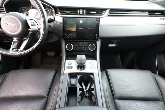 Jaguar F-Pace R-DYNAMIC S P250 AWD Pano Nav KeyL SHZ 