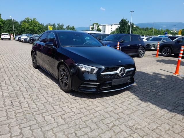 Mercedes-Benz A-Klasse AMG Line A 200 Lim Nav SHZ ParkAs LM18Z LED KeyL 