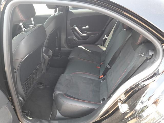 Mercedes-Benz A-Klasse AMG Line A 200 Lim Nav SHZ ParkAs LM18Z LED KeyL 