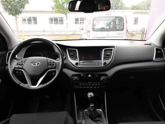 Hyundai TUCSON Advantage 1.6 177 4WD Nav PDC LM17Z KeyL 