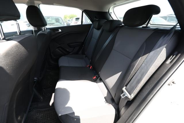 Hyundai i20 Select 1.2 84 Klimaanlage Radio 