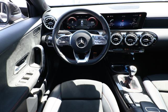 Mercedes-Benz A-Klasse AMG Line A 200 Lim Nav SHZ ParkAs LM18Z LED KeyL 