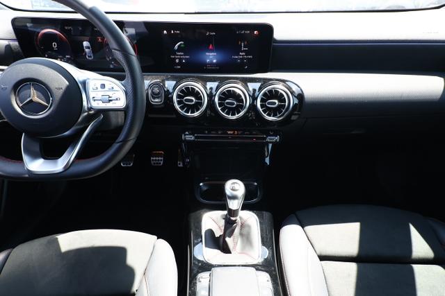 Mercedes-Benz A-Klasse AMG Line A 200 Lim Nav SHZ ParkAs LM18Z LED KeyL 