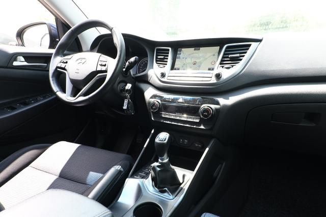 Hyundai TUCSON Advantage 1.6 177 4WD Nav PDC LM17Z KeyL 