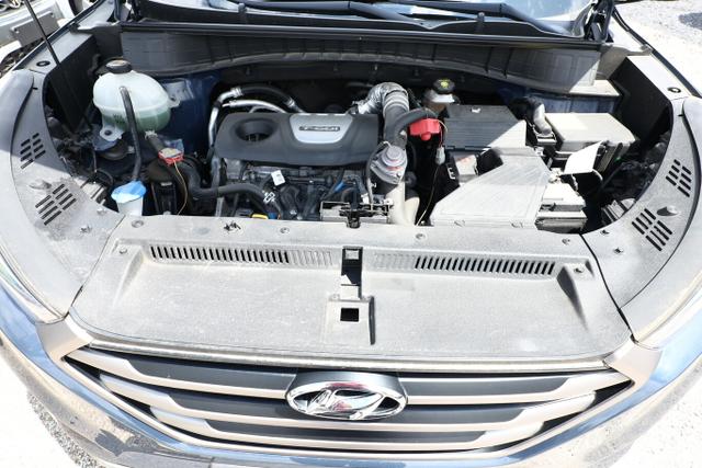 Hyundai TUCSON Advantage 1.6 177 4WD Nav PDC LM17Z KeyL 