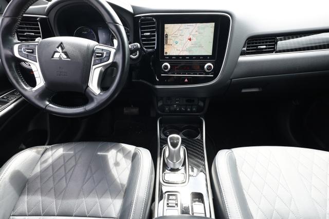 Mitsubishi Outlander Plus Spirit 2.4 PHEV 224 4WD CVT Spirit+ LED Nav 